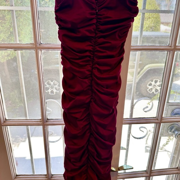 Oh Polly Deep Red Dress - Picture 4 of 4